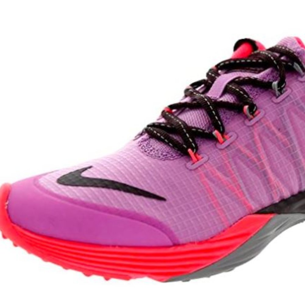 Nike Women Lunar Cross Element size 9.5